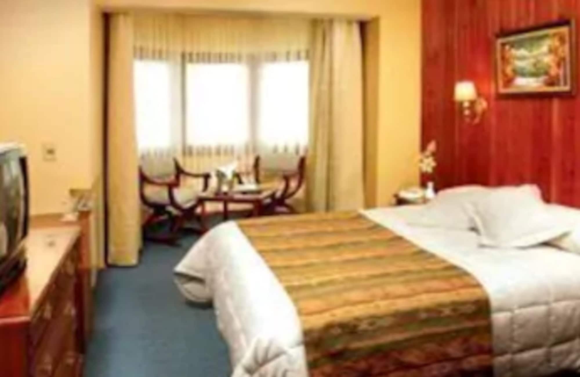 סן קרלוס דה ברילוצ'ה Hotel Nevada מראה חיצוני תמונה