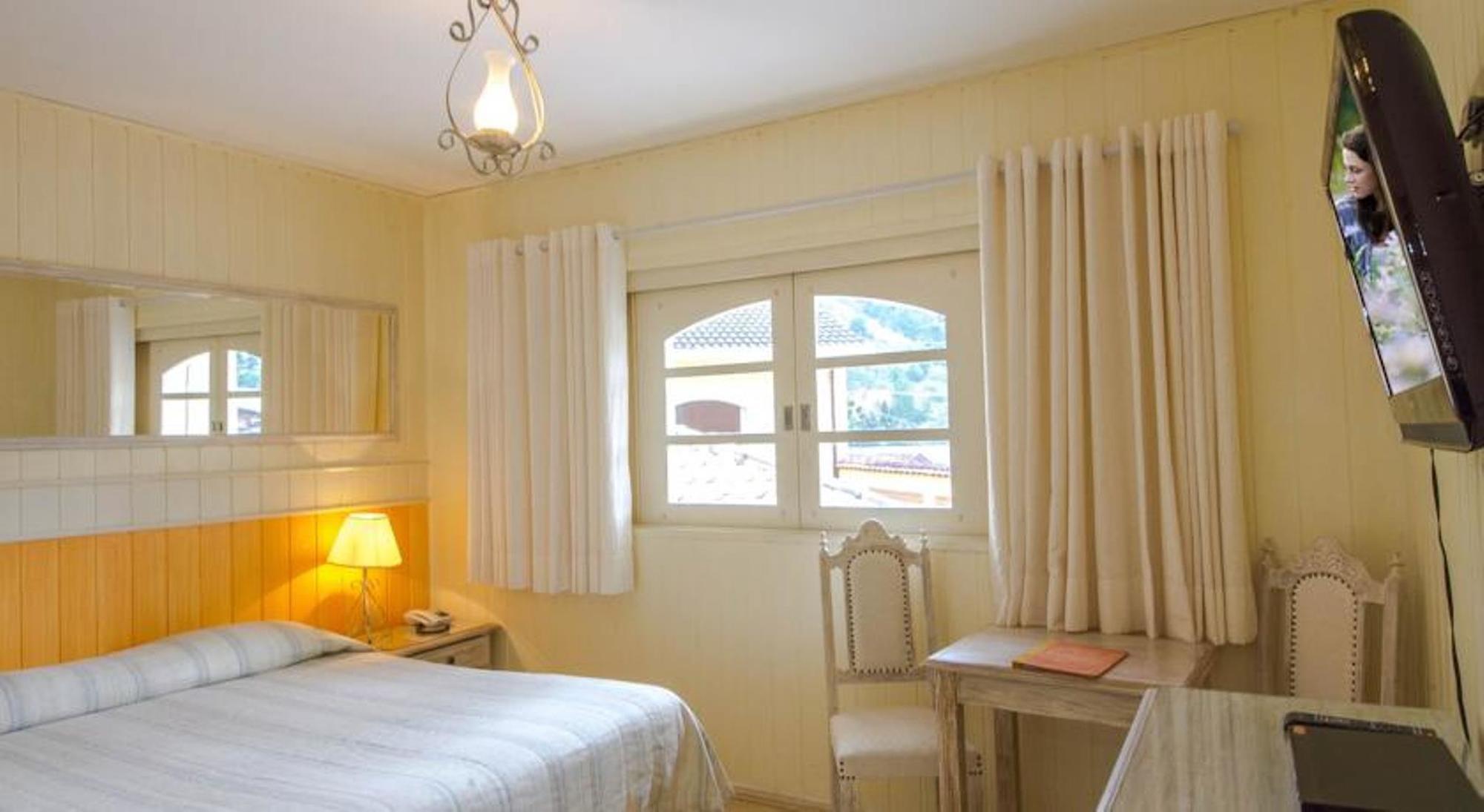 סן קרלוס דה ברילוצ'ה Hotel Nevada מראה חיצוני תמונה